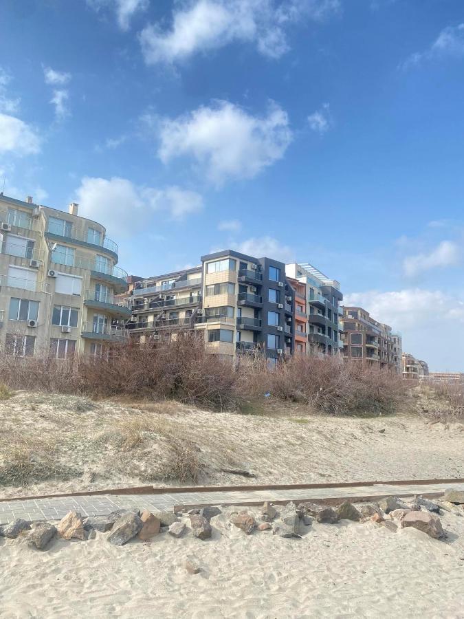 Modern Apartment For 4 Guests Sea View & Free Parking Pomorie Eksteriør bilde